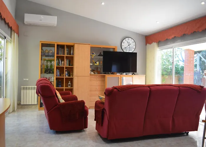 R88 Casa Alegre Вилла