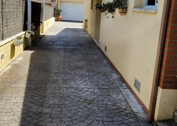 R88 Casa Alegre Вилла