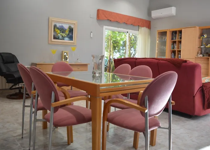 R88 Casa Alegre Сегур-де-Калафель