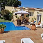 Vila R88 Casa Alegre Segur de Calafell
